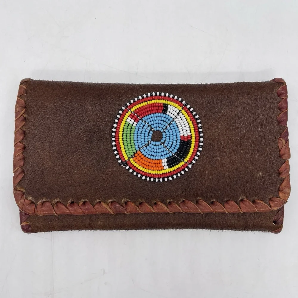 Vintage Native American Womens‎ Wallet Handmade Cowhide Beaded Vegetable Dyed